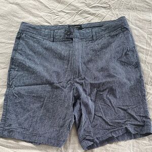 Men’s Banana Republic Linen Blend Dark Blue Striped Shorts